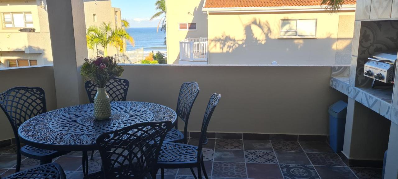 Апартаменты Aride 4 Awesome View Of Uvongo Main Swimming Beach From Communal Braai Area Маргит Экстерьер фото