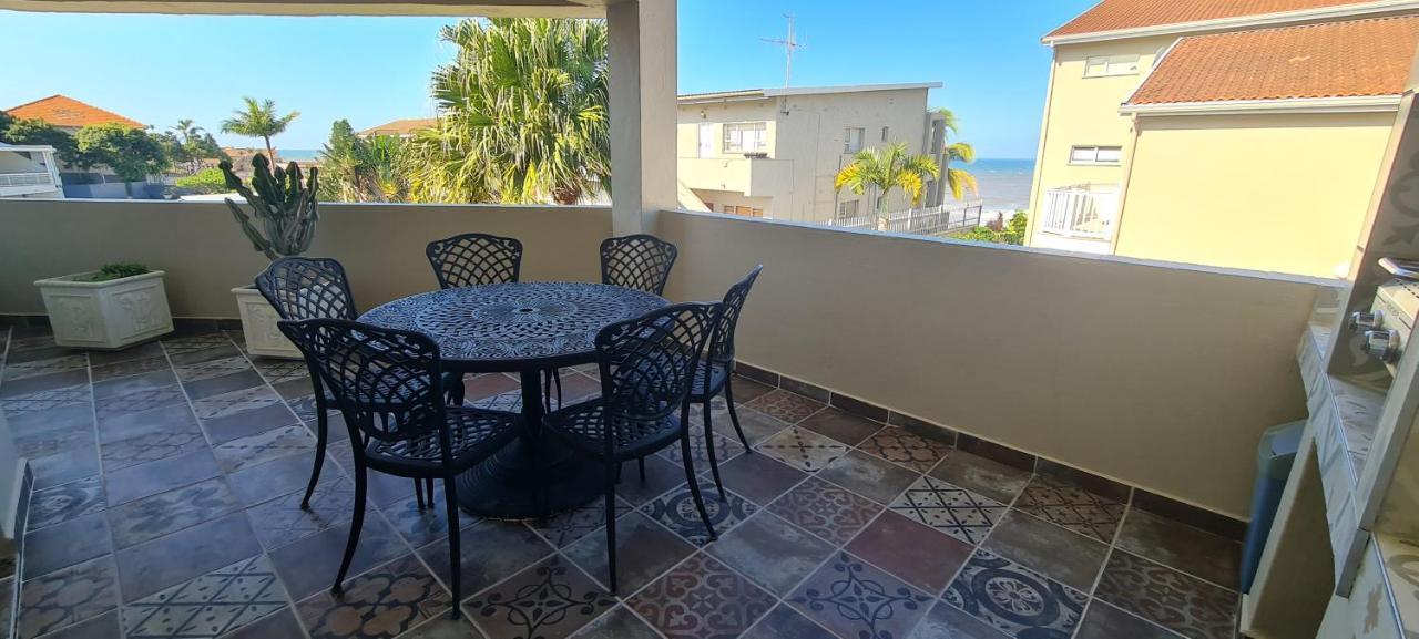 Апартаменты Aride 4 Awesome View Of Uvongo Main Swimming Beach From Communal Braai Area Маргит Экстерьер фото