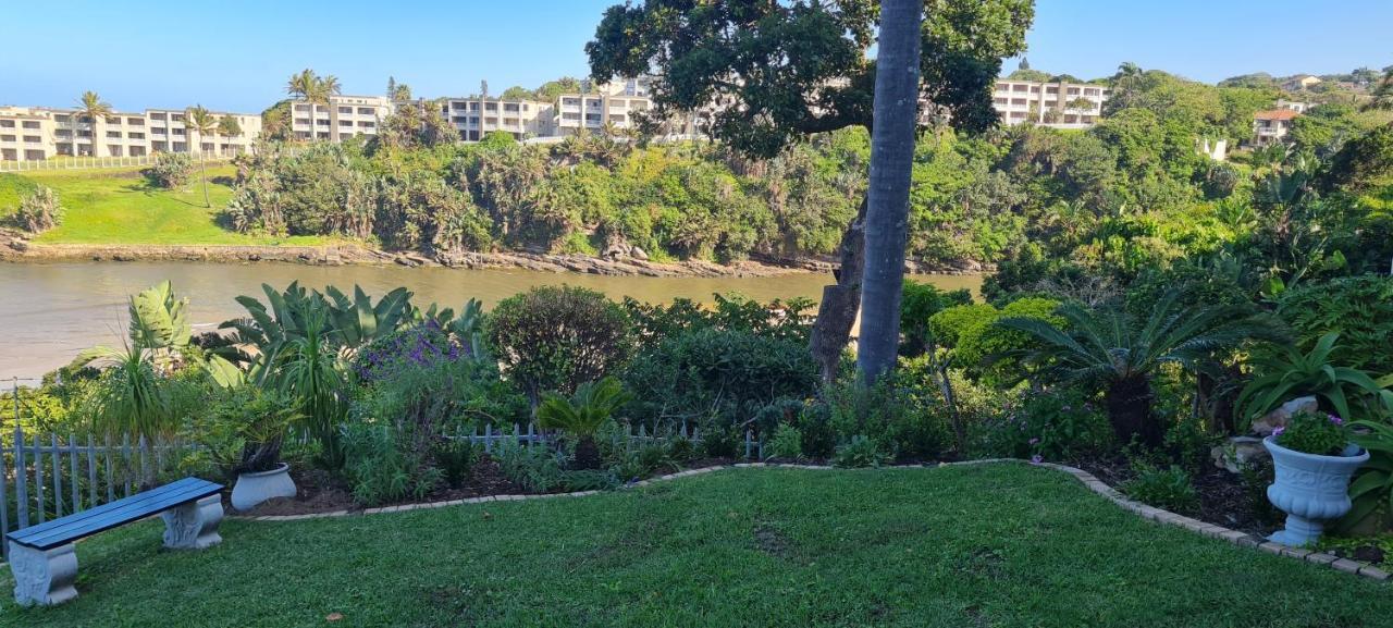 Апартаменты Aride 4 Awesome View Of Uvongo Main Swimming Beach From Communal Braai Area Маргит Экстерьер фото